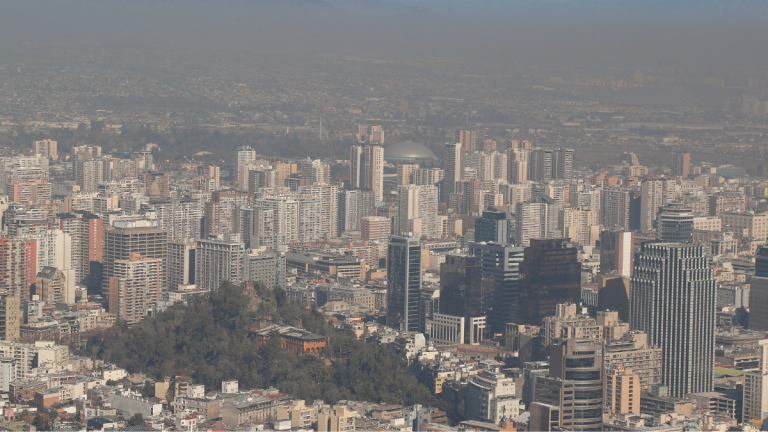 Las restricciones por la Alerta Ambiental vigente en la Región Metropolitana este sábado 25 de julio