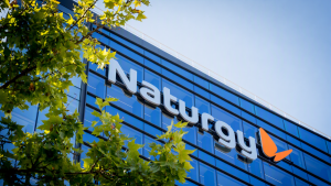 Naturgy mejora sus resultados a junio y eleva sus previsiones para 2026