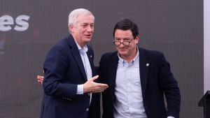 Todos los frentes en que el Partido Republicano busca doblarle la mano al presidente Kast