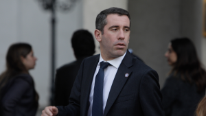 Republicanos blindan a Steinert ante posible AC y apuntan contra la oposición: “Es revanchismo”