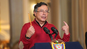 Gustavo Petro volvió a desconocer victoria de De la Espriella y apoyó llamado a la desobediencia civil