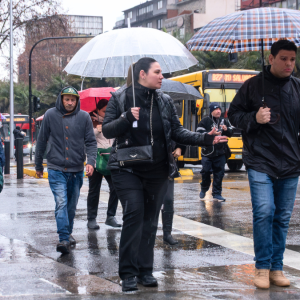 Confirman nuevo sistema frontal: qué día regresará la lluvia a la Región Metropolitana