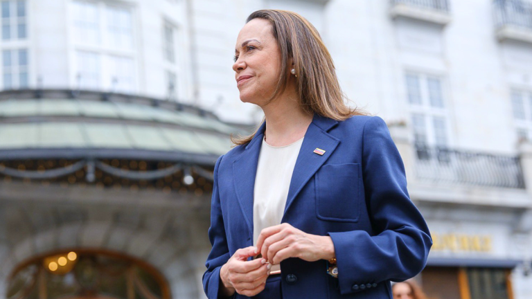María Corina Machado y su deseo de regresar a Venezuela: entre las críticas de la administración Trump y la defensa de González