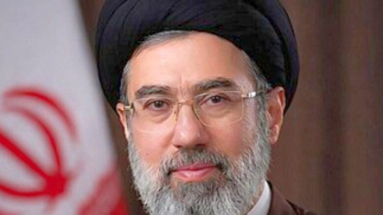 Líder supremo de Irán lanza dura advertencia y asegura que 
