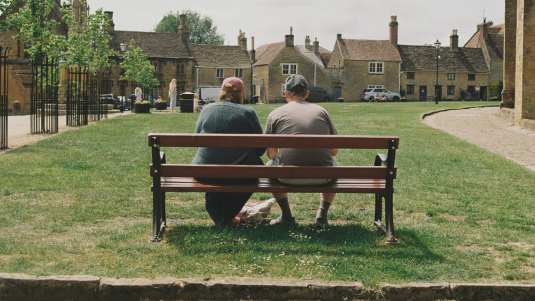 Cohousing senior: Los “roommates” de los 20 regresan en versión Silver