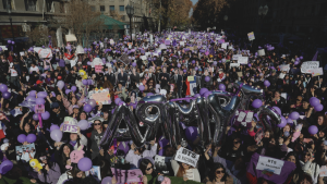 Caso BTS: Natalia Duco llama a ARMY a protestar contra DG Medios por no contar con el Estadio Nacional