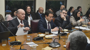 Hacienda empieza a destrabar megarreforma: alcanza acuerdo con PPD para rebajar invariabilidad tributaria