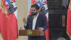 Boric vuelve a La Moneda y se reúne con Kast: 