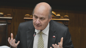 La explicación de Hacienda por millonarios bonos para asesores de Quiroz por metas cumplidas en gobierno de Boric