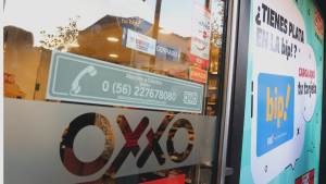 FNE pide a la Corte Suprema mantener multa de $2.400 millones a Oxxo por entregar información falsa