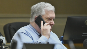 PDI incauta equipos del senador Kusanovic por eventual devolución forzada de sueldo de ex asesor