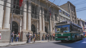 Directora jurídica de municipalidad de Valparaíso es suspendida por no responder requerimientos de Contraloría