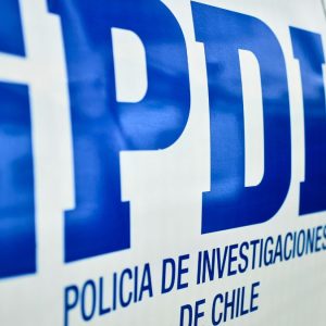 Lo que se sabe del caso del subprefecto de la PDI que se parapetó en edificio de Las Condes