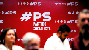 El PS se humilla solo