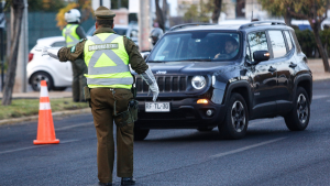 Las patentes que no pueden circular en la RM este miércoles 22 de julio por la restricción vehicular