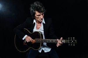 Ronnie Wood, de los Rolling Stones, y Social Distortion anuncian conciertos en Chile