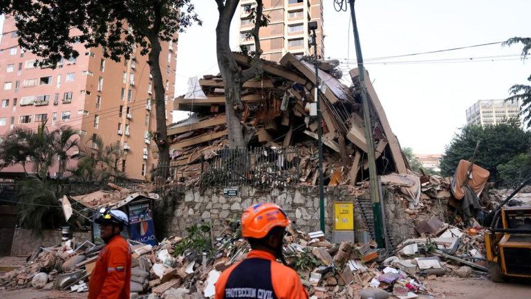 Ingenieros, arquitectos y médicos: la misión chilena que llegará a Venezuela para evaluar daños tras los terremotos