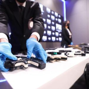 Desde la cárcel y con mensajería encriptada: así operaba la banda delictiva que fabricaba armas con impresoras 3D en Chile