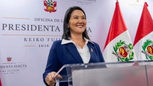 Asume Keiko Fujimori tras una década de fractura institucional en Perú