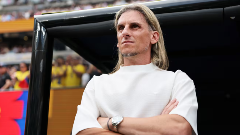 La emotiva despedida de Beccacece en Ecuador y la extensa lista de entrenadores caídos por el Mundial 2026