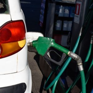 ENAP informa cambios en el precio de los combustibles: revisa cuánto suben o bajan
