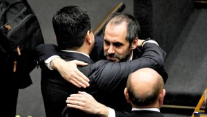 Las recriminaciones entre Chile Vamos, Republicanos y Libertarios tras la votación de la AC contra Grau