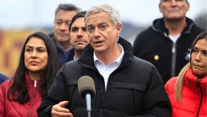 Encuesta Cadem: 52% cree que el Gobierno tomó decisiones 