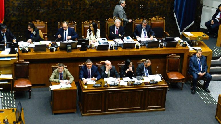 Megarreforma: tres lecturas de una votación estrecha