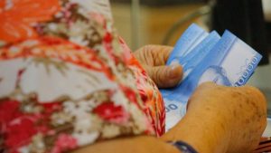 Confirman cuánto recibirán los pensionados por el aguinaldo de Fiestas Patrias 2026