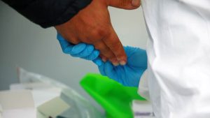 Sífilis alcanza cifras históricas en Chile: dónde realizarte un examen gratuito