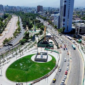Estudio revela el impacto de la nueva Plaza Baquedano en el tránsito: velocidad cayó 67% en hora punta