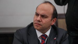 La Moneda intenta contener incendio tras descoordinación entre ministros Quiroz y Alvarado: 