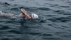 Por 24 horas seguidas: Bárbara Hernández se alista para ser la primera latinoamericana en cruzar ida y vuelta el Canal Santa Catalina