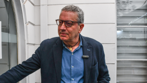 Fontaine cierra la puerta a que Codelco salga a la bolsa: 