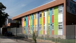 Denuncias atrasadas e irregularidades en tratamientos de salud: las deficiencias que Contraloría detectó en la Casa Nacional del Niño