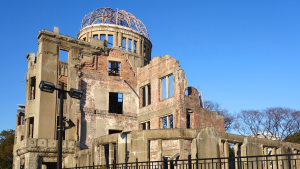A 81 años del ataque en Hiroshima, Japón se abre a tener bombas nucleares