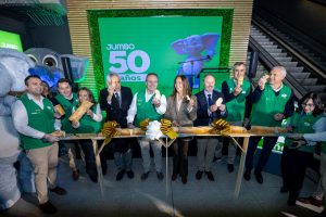 Jumbo abre una nueva tienda en Apoquindo en el marco de sus 50 años en Chile