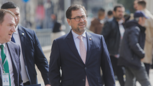 Cancillería hace oídos sordos a llamado del Pentágono y descarta dejar la Corte Penal Internacional