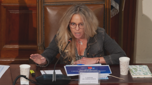 Vanessa Kaiser arremete contra Kast por indultos a uniformados: 