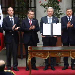 Los ejes de la reforma constitucional de Kast para consagrar la seguridad pública como un deber del Estado