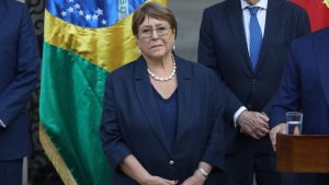 Día clave para Bachelet: Van Klaveren plantea evaluar continuidad de la candidatura a la ONU si se confirma escenario adverso