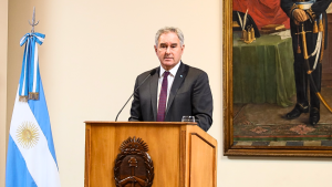 Gobierno argentino le quita el piso a su jefe de las FF.AA. y refuerza el respeto a los tratados vigentes