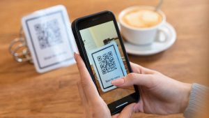 Banco Central busca masificar pagos con QR tras detectar baja presencia de transferencias en comercios