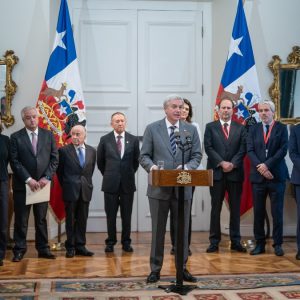 Quiénes están detrás de la comisión que impulsará la reducción de ministerios