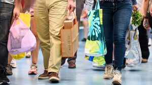 Minería, comercio y servicios impulsan crecimiento de 2,4% del Imacec en junio