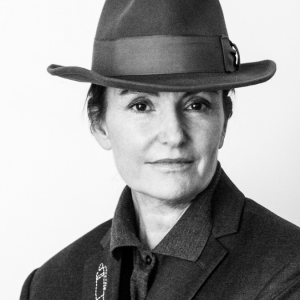 Carolina Delpiano: una cabeza múltiple