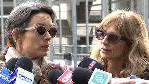 “Que su muerte no sea en vano”: hermanas de Paz Ramírez llegan a tribunales tras fatal atropello