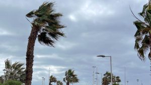 Qué es el viento catabático que ha elevado la temperatura en Santiago