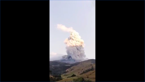 VIDEOS - No solo el terremoto: los registros en el volcán Puracé que preocupan a las autoridades de Colombia
