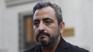 “Vamos a seguir adelante”: alcalde White es dado de alta tras crisis ansiosa por amenazas de muerte
